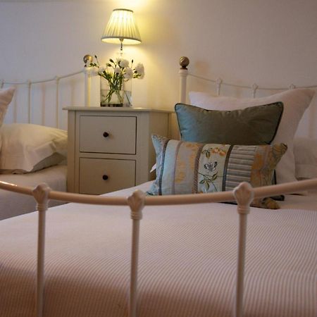Onefifty Bed and Breakfast Cowes  Εξωτερικό φωτογραφία