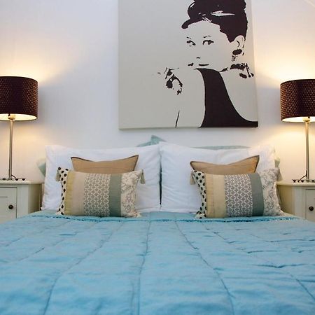 Onefifty Bed and Breakfast Cowes  Δωμάτιο φωτογραφία