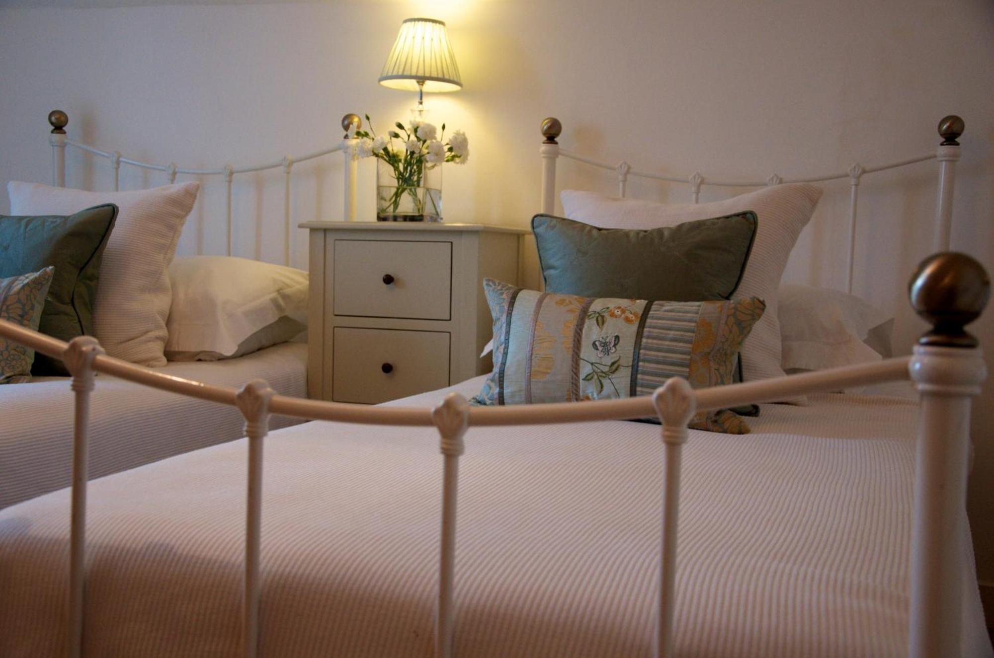 Onefifty Bed and Breakfast Cowes  Εξωτερικό φωτογραφία